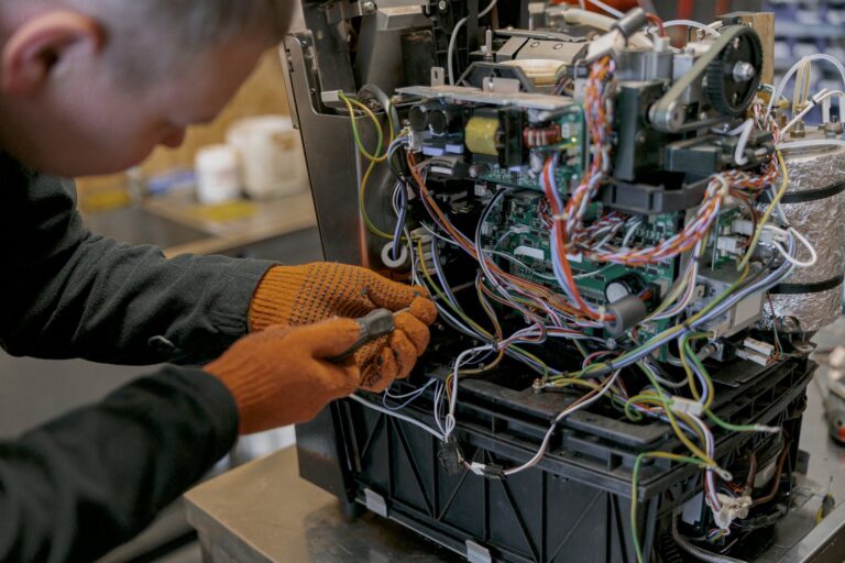 Problemy z transformatorem separacyjnym – diagnostyka i rozwiązania