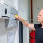 Awaria sterownika systemu klimatyzacji multi-split – identyfikacja i programowanie