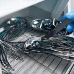 Dlaczego zmywarka nie domywa naczyń – diagnoza i rozwiązania