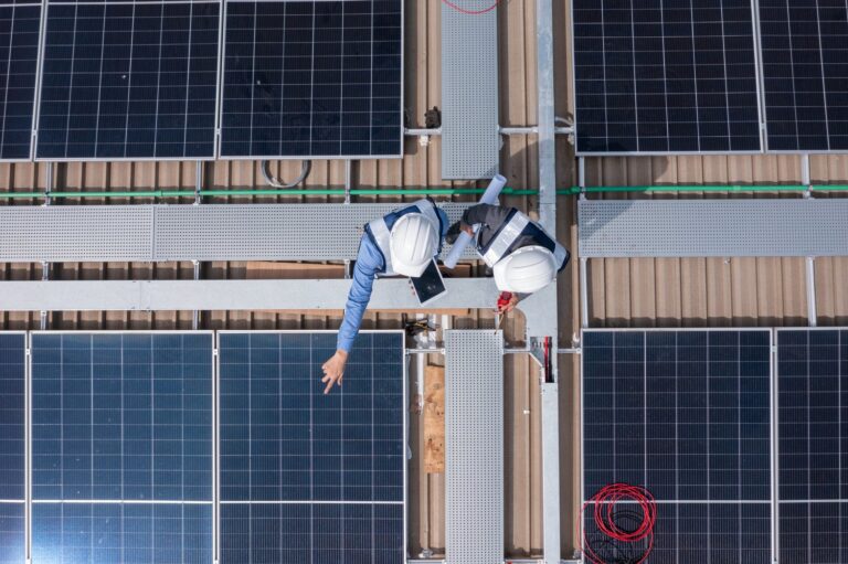 Ile kosztuje instalacja fotowoltaiczna – realne koszty i okres zwrotu