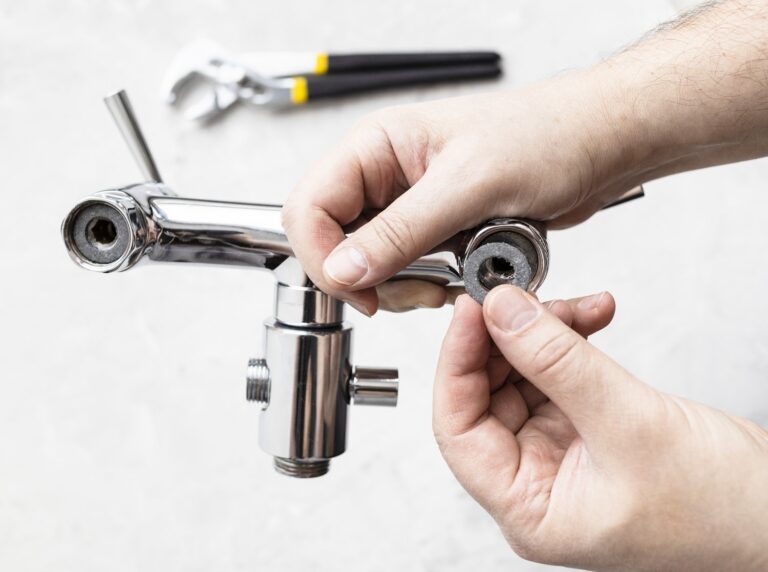 Jak wybrać i zainstalować odpowiednią listwę montażową do baterii łazienkowej