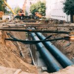 Montaż rur kanalizacyjnych 150 mm wymaga odpowiedniego planowania i doboru materiałów